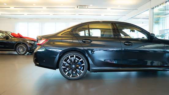 BMW-320i-2026