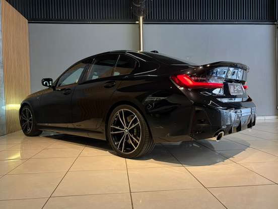 BMW-320i-2.0 16V TURBO FLEX M SPORT AUTOMÁTICO BMW-320i-2023