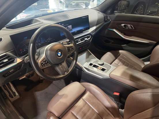 BMW-320i-2023