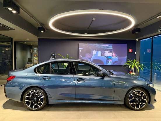 BMW-320i-2025