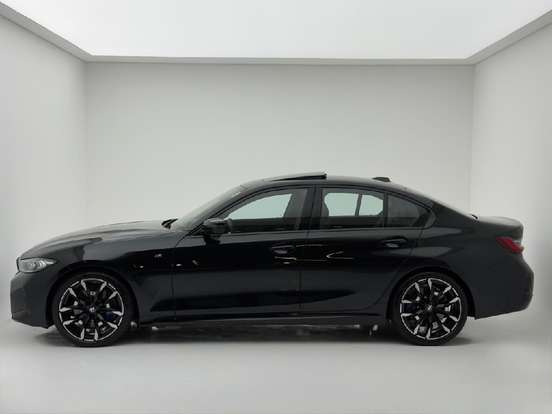 BMW-320i-2025