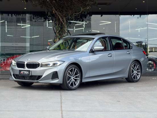 BMW-320i-2022