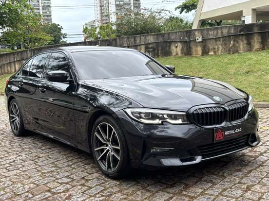 BMW-320i-2022
