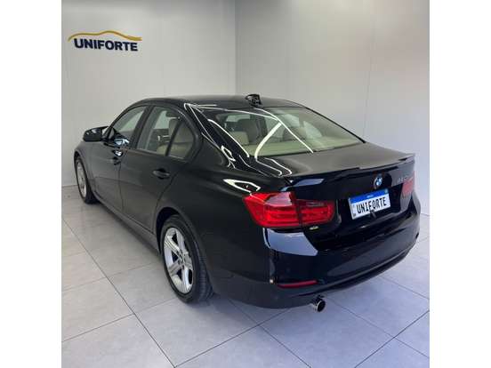 BMW-320i-2013