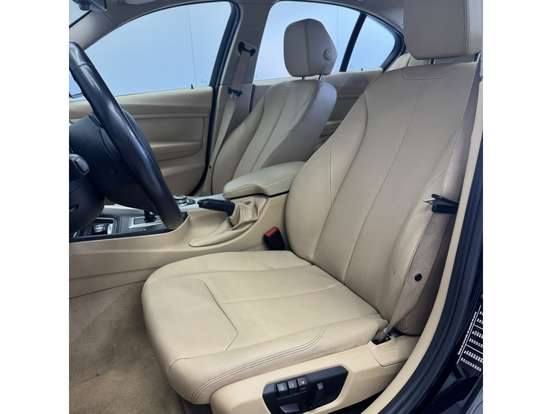 BMW-320i-2.0 16V TURBO GASOLINA 4P AUTOMÁTICO BMW-320i-2013