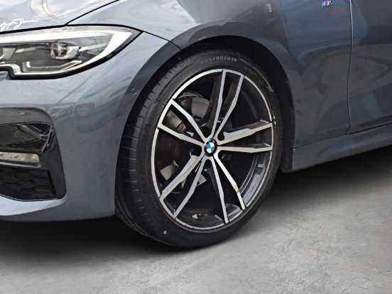 BMW-320i-2.0 16V TURBO GASOLINA M SPORT AUTOMÁTICO BMW-320i-2020