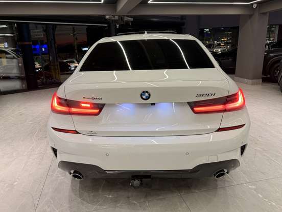 BMW-320i-2.0 16V TURBO GASOLINA M SPORT AUTOMÁTICO BMW-320i-2021