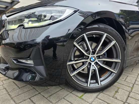 BMW-320i-2.0 16V TURBO GASOLINA SPORT AUTOMÁTICO BMW-320i-2020