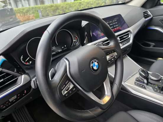 BMW-320i-2.0 16V TURBO GASOLINA SPORT AUTOMÁTICO BMW-320i-2020