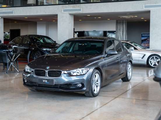 BMW-320i-2.0 SPORT 16V TURBO ACTIVE FLEX 4P AUTOMÁTICO BMW-320i-2018