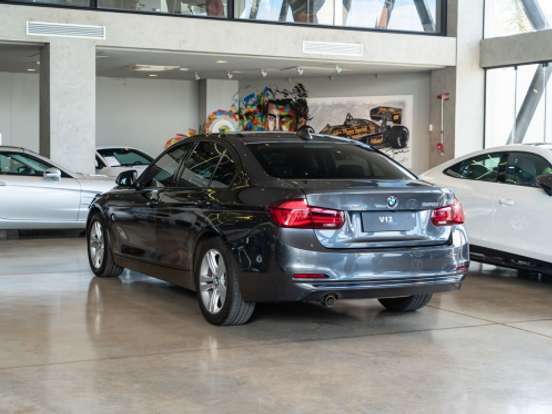 BMW-320i-2.0 SPORT 16V TURBO ACTIVE FLEX 4P AUTOMÁTICO BMW-320i-2018