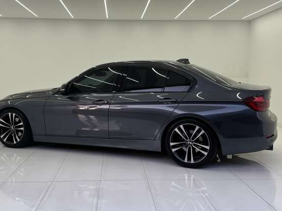 BMW-320i-2.0 SPORT 16V TURBO ACTIVE FLEX 4P AUTOMÁTICO BMW-320i-2018