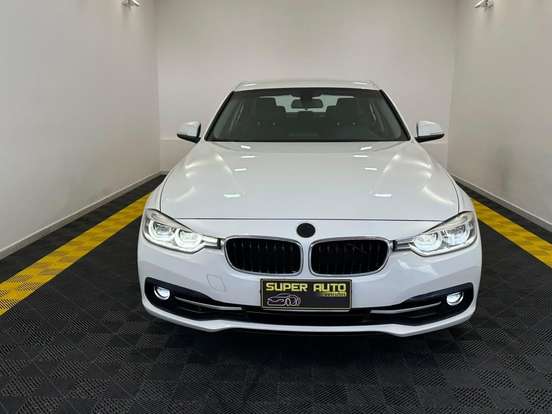 BMW-320i-2016