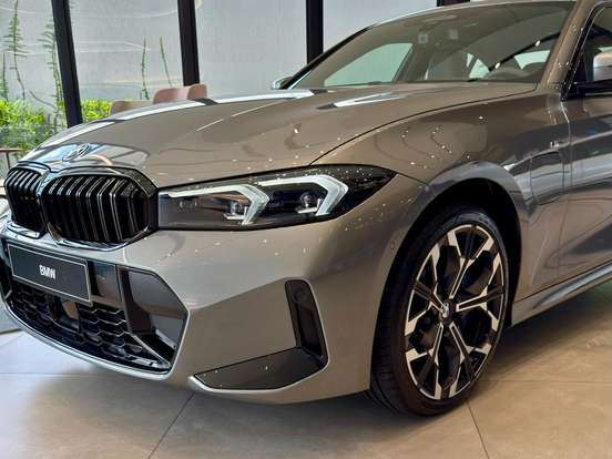 BMW-330e-2.0 16V TURBO HÍBRIDO M SPORT AUTOMÁTICO BMW-330e-2025