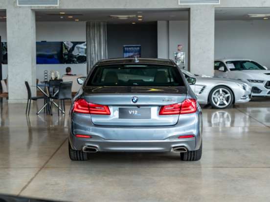 BMW-530e-2.0 16V TWINPOWER HÍBRIDO M SPORT AUTOMÁTICO BMW-530e-2019