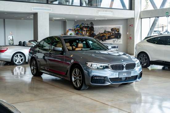 BMW-530e-2019