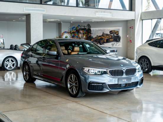 BMW-530e-2.0 16V TWINPOWER HÍBRIDO M SPORT AUTOMÁTICO BMW-530e-2019