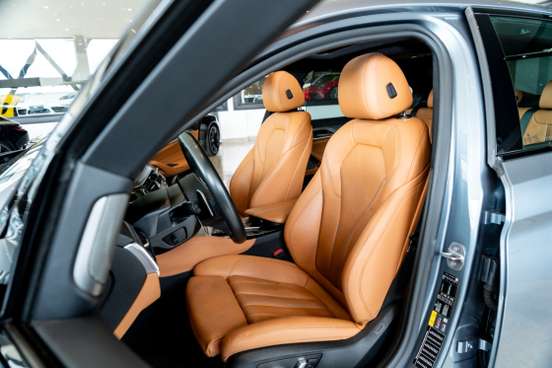 BMW-530e-2019