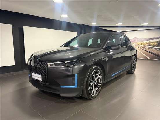 BMW-iX-2022