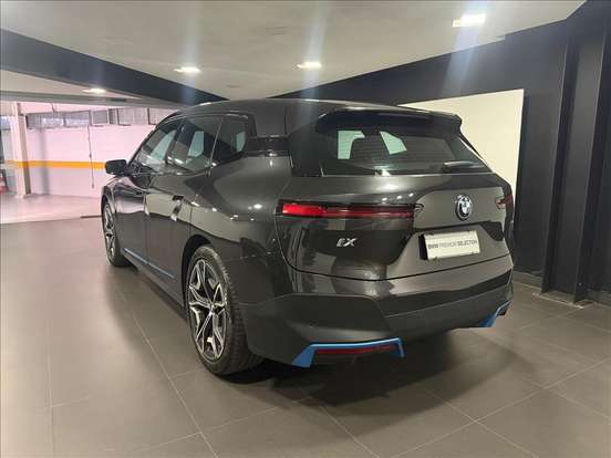 BMW-iX-2022