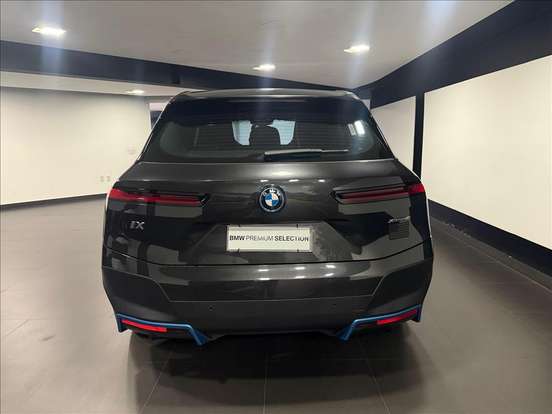BMW-iX-2022