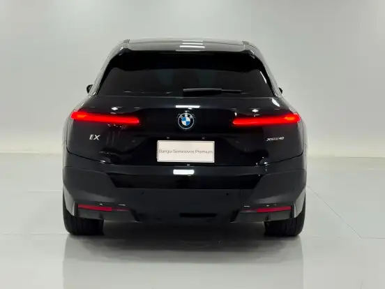 BMW-iX-2024