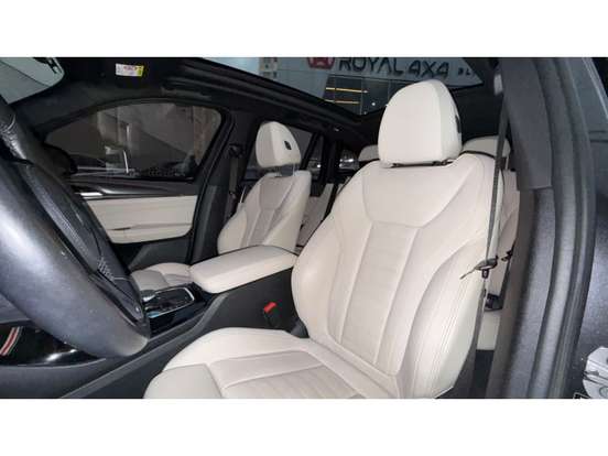 BMW-iX3-2022