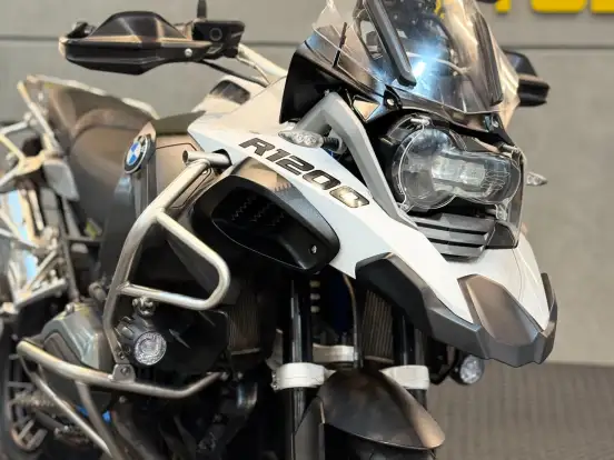 BMW-R 1200 GS ADVENTURE PREMIUM + RALLYE BMW-R 1200 GS ADVENTURE PREMIUM + RALLYE-2018