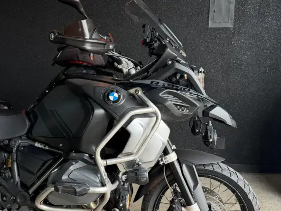 BMW-R 1250 GS ADVENTURE PREMIUM TRIPLE BLACK BMW-R 1250 GS ADVENTURE PREMIUM TRIPLE BLACK-2022