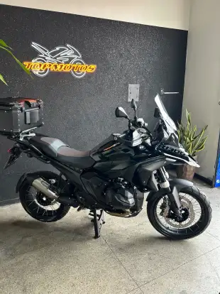 BMW-R 1300 GS TRIPLE BLACK-2024