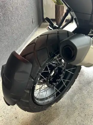 BMW-R 1300 GS TRIPLE BLACK-2024