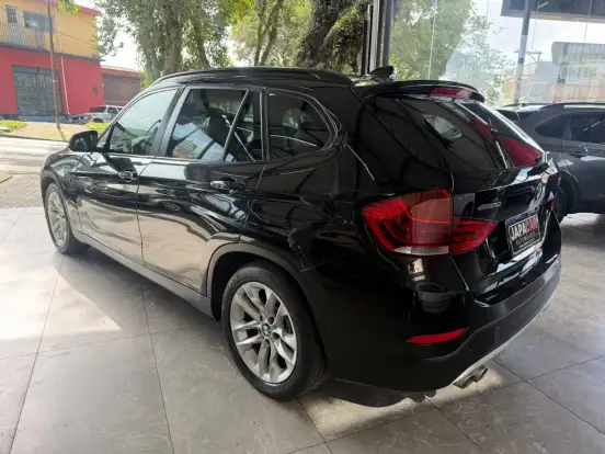 BMW-X1-2015
