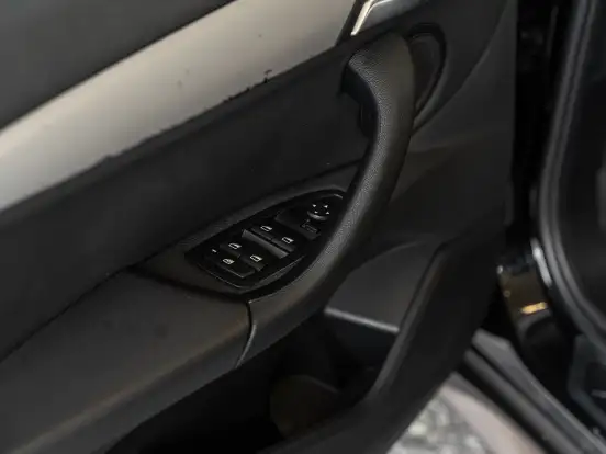 BMW-X1-2.0 16V TURBO ACTIVEFLEX SDRIVE20I 4P AUTOMÁTICO BMW-X1-2018