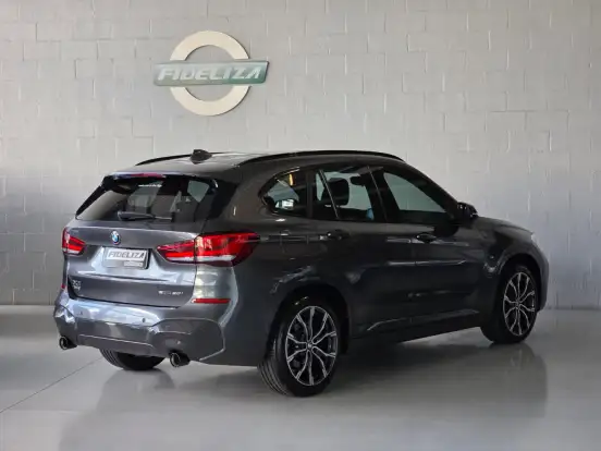 BMW-X1-2022