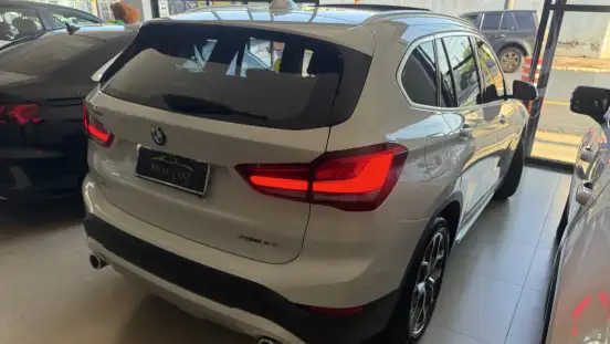 BMW-X1-2.0 16V TURBO ACTIVEFLEX SDRIVE20I X-LINE 4P AUTOMÁTICO BMW-X1-2021