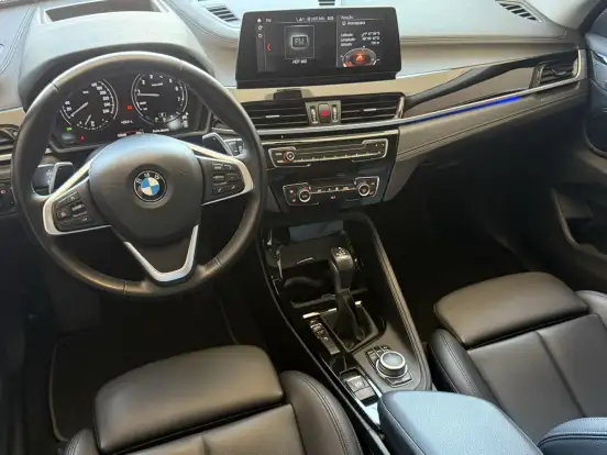 BMW-X1-2.0 16V TURBO ACTIVEFLEX SDRIVE20I X-LINE 4P AUTOMÁTICO BMW-X1-2021