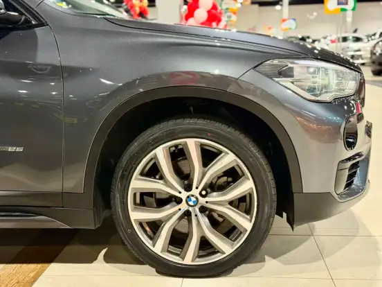 BMW-X1-2.0 16V TURBO ACTIVEFLEX XDRIVE25I SPORT 4P AUTOMÁTICO BMW-X1-2017