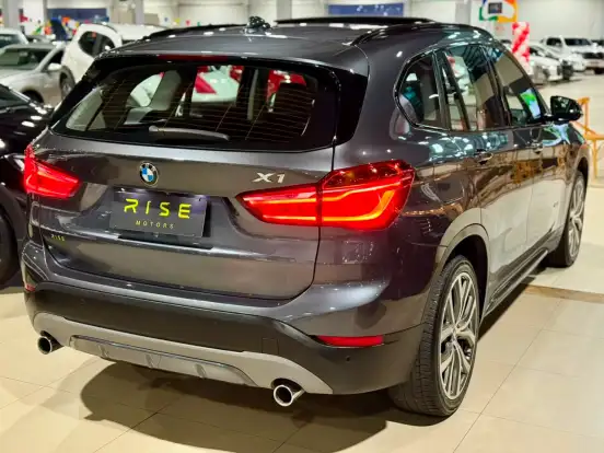BMW-X1-2.0 16V TURBO ACTIVEFLEX XDRIVE25I SPORT 4P AUTOMÁTICO BMW-X1-2017