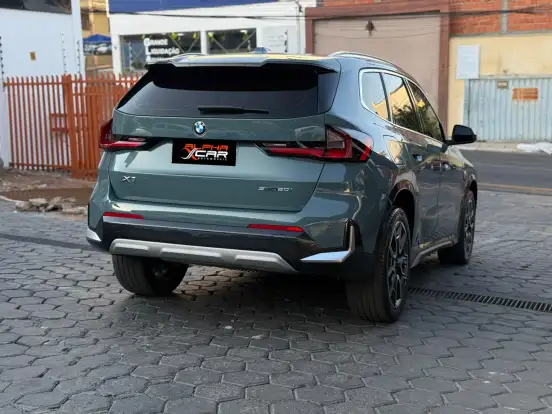 BMW-X1-2024