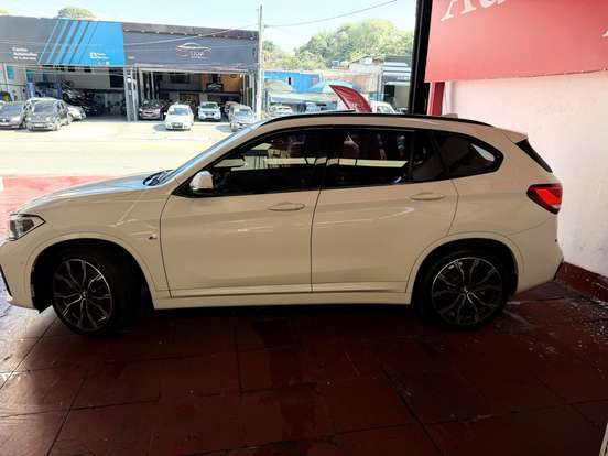 BMW-X1-2022