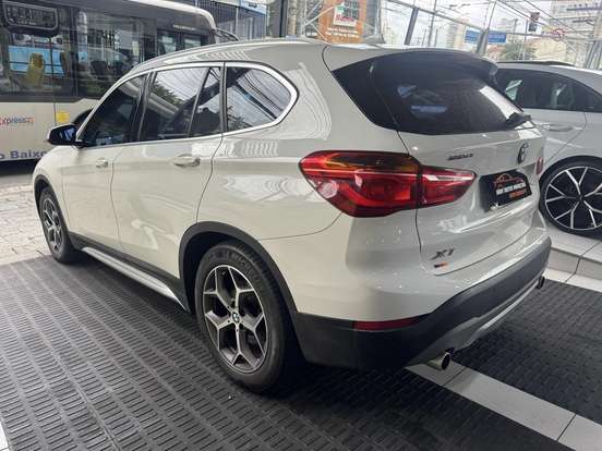 BMW-X1-2.0 16V TURBO ACTIVEFLEX SDRIVE20I X-LINE 4P AUTOMÁTICO BMW-X1-2019
