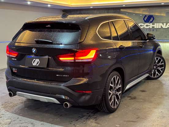 BMW-X1-2022
