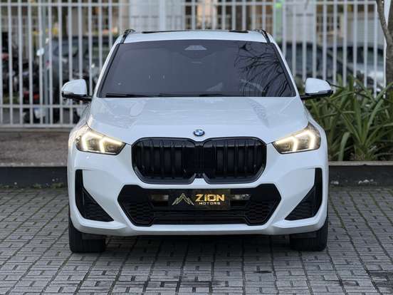 BMW-X1-2024