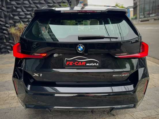 BMW-X1-2023