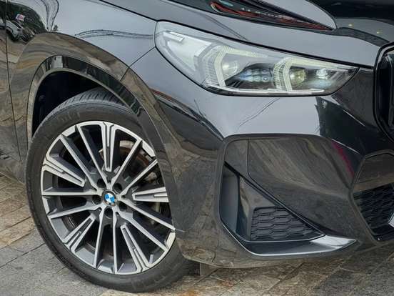 BMW-X1-2023