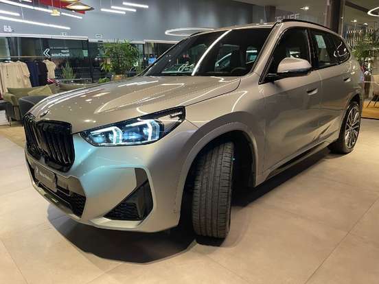 BMW-X1-2025