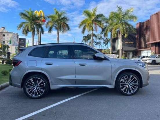 BMW-X1-2.0 16V TURBO GASOLINA SDRIVE20I M SPORT STEPTRONIC BMW-X1-2023