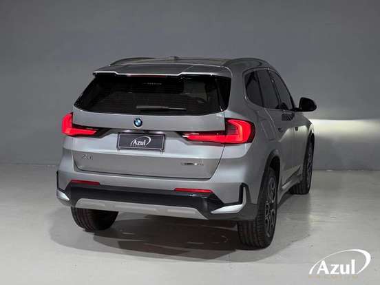 BMW-X1-2023