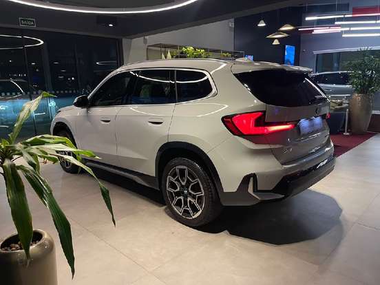 BMW-X1-2.0 16V TURBO GASOLINA SDRIVE20I X-LINE STEPTRONIC BMW-X1-2024