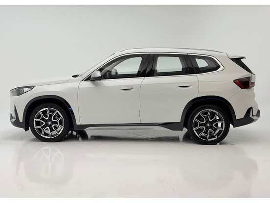 BMW-X1-2.0 16V TURBO GASOLINA SDRIVE20I X-LINE STEPTRONIC BMW-X1-2023